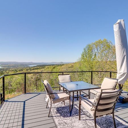 Charming Edgemont Home With Deck And Lake Views! Fairfield Bay Dış mekan fotoğraf
