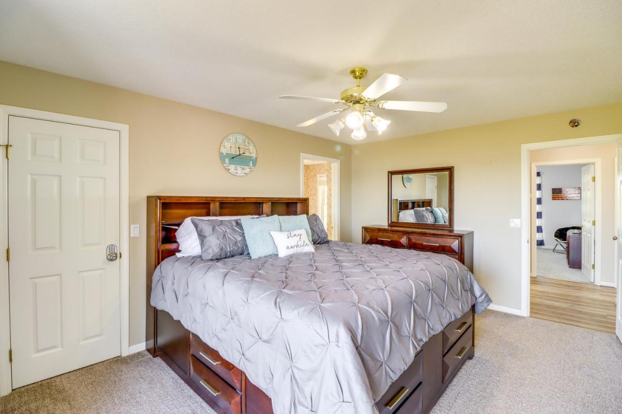 Charming Edgemont Home With Deck And Lake Views! Fairfield Bay Dış mekan fotoğraf
