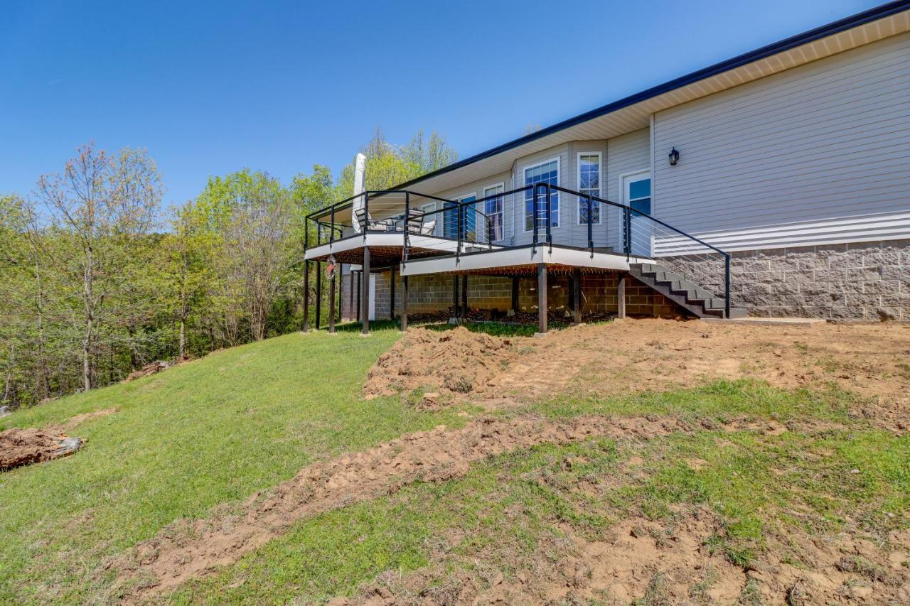 Charming Edgemont Home With Deck And Lake Views! Fairfield Bay Dış mekan fotoğraf