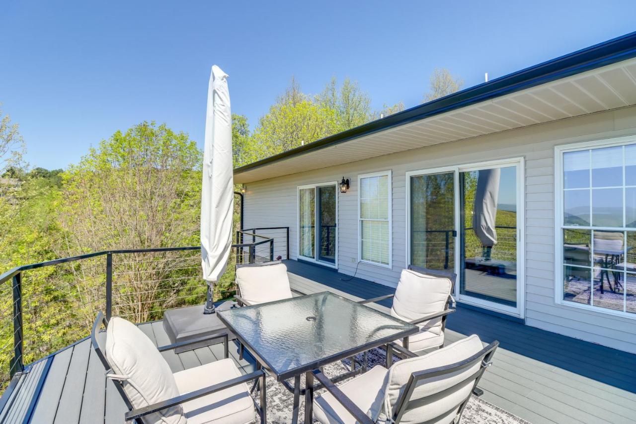 Charming Edgemont Home With Deck And Lake Views! Fairfield Bay Dış mekan fotoğraf