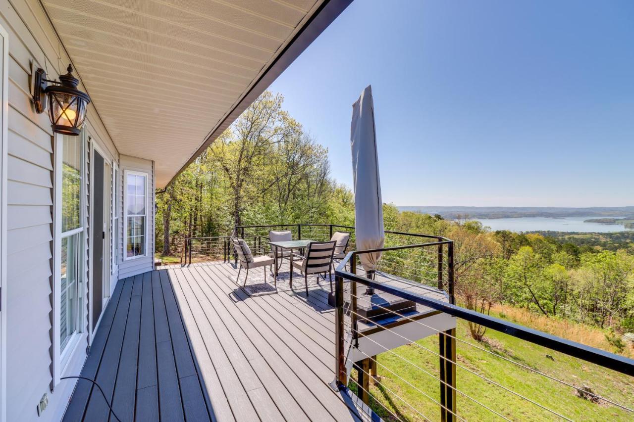Charming Edgemont Home With Deck And Lake Views! Fairfield Bay Dış mekan fotoğraf
