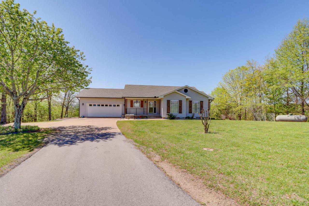 Charming Edgemont Home With Deck And Lake Views! Fairfield Bay Dış mekan fotoğraf